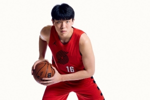 美记：称瀚森为“中国约基奇”很有趣 后者再夺冠就进历史前20了