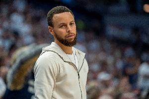 如何练投篮？克6：库里也只能命中一半 你要接受失败并保持信心