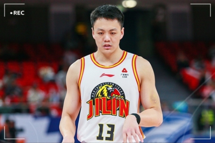 直播吧：姜宇星已基本确定加盟辽宁 还未正式签约
