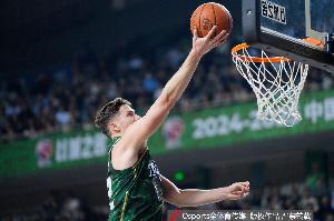 媒体人：CBA引进外援受NBA和欧洲影响不小 利夫在欧洲3年300万刀