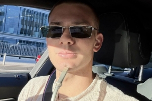 🧉阿根廷人的最爱！马斯坦托诺更新手持马黛茶帅气自拍